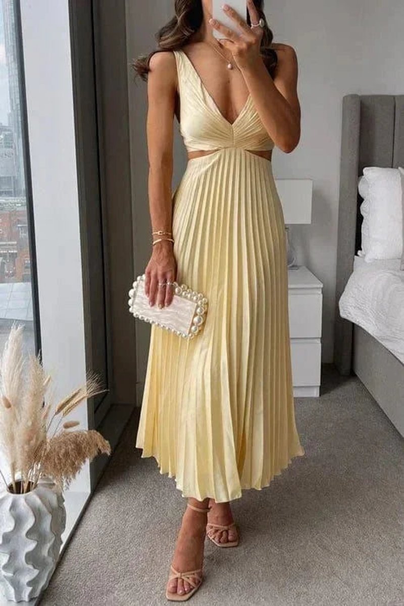 Women's Christmas Party Dress Pleated Cutout V-Neck Sleeveless Midi