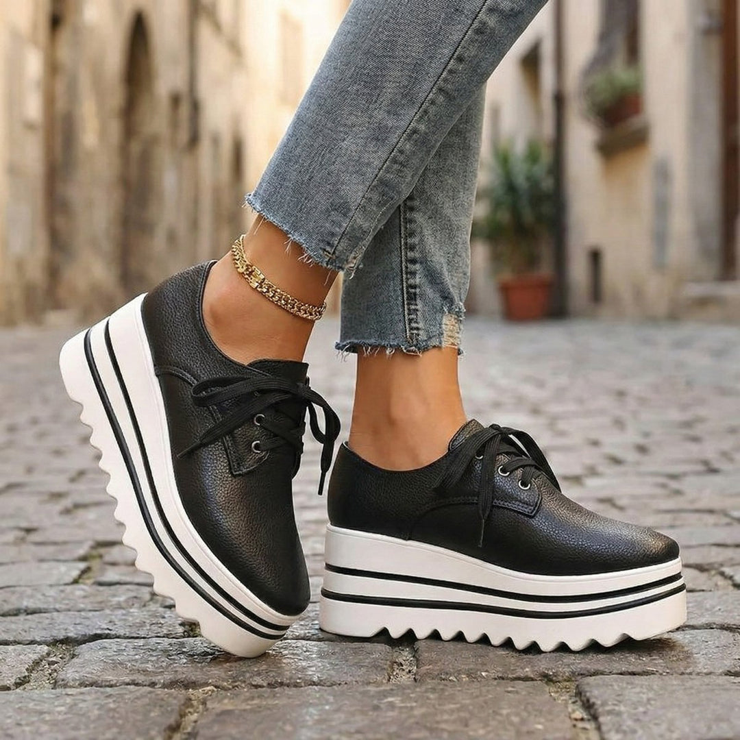 Women's Chunky Platform Lace-Up Heeled Oxford Ankle Boots