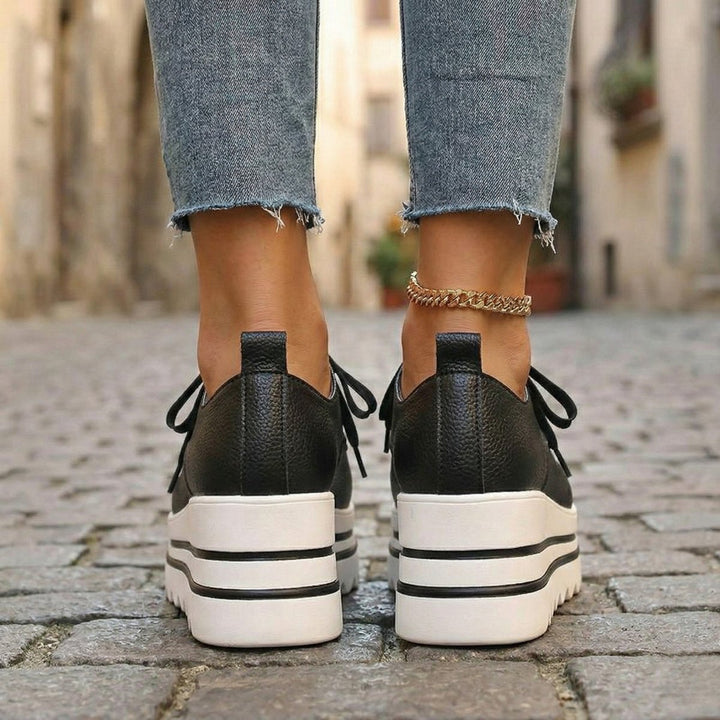 Women's Chunky Platform Lace-Up Heeled Oxford Ankle Boots