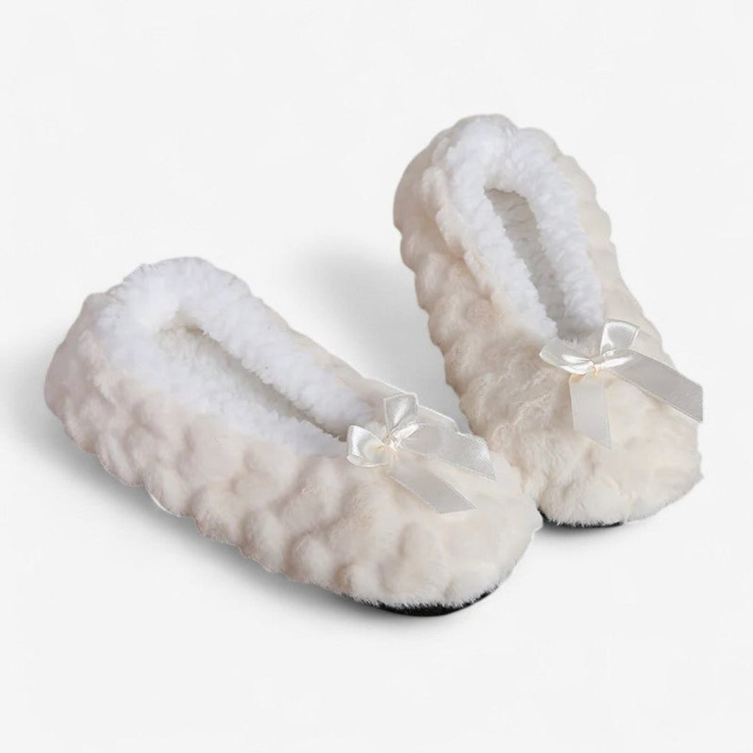 Women's Fluffy Plush Slip-On Indoor Slippers Non-Slip Flat