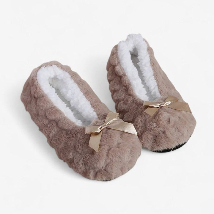 Women's Fluffy Plush Slip-On Indoor Slippers Non-Slip Flat