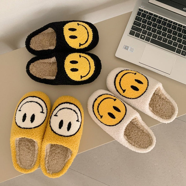 Women's Fluffy Smiley Face Faux-Fur Lined Cosy House Slippers