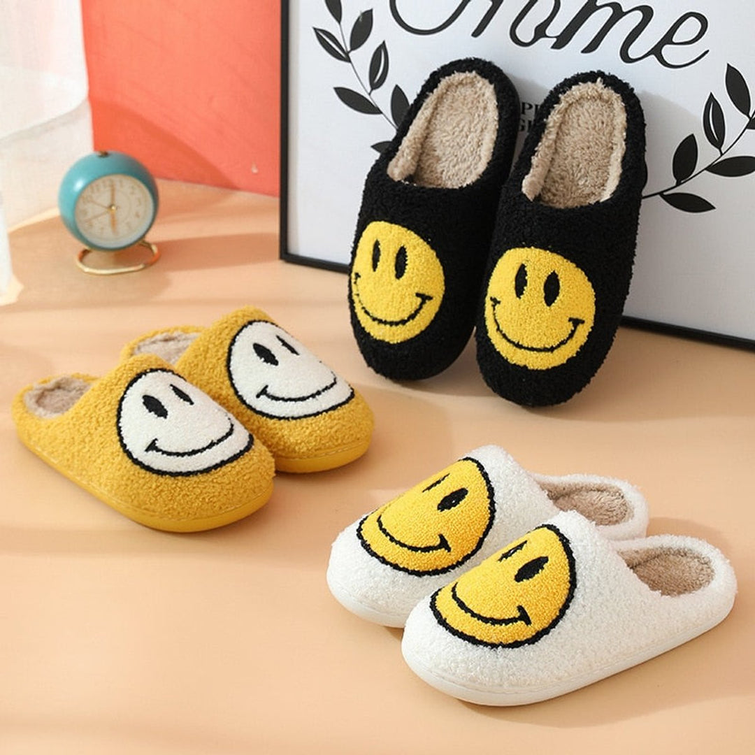 Women's Fluffy Smiley Face Faux-Fur Lined Cosy House Slippers