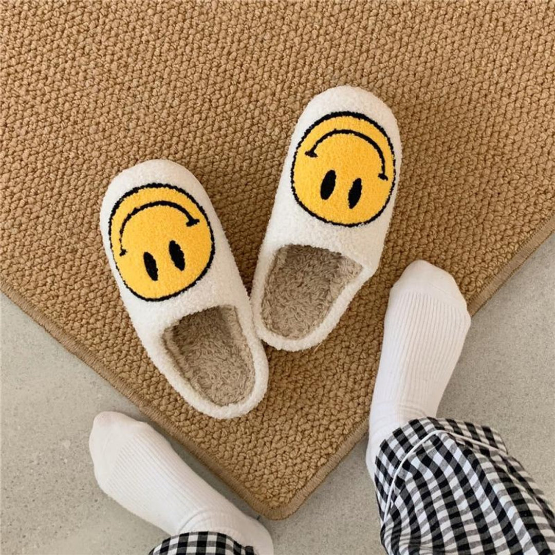Women's Fluffy Smiley Face Faux-Fur Lined Cosy House Slippers