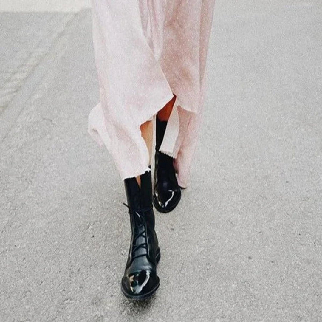 Women's Lace-Up Leather Ankle Boots Vintage Combat Style