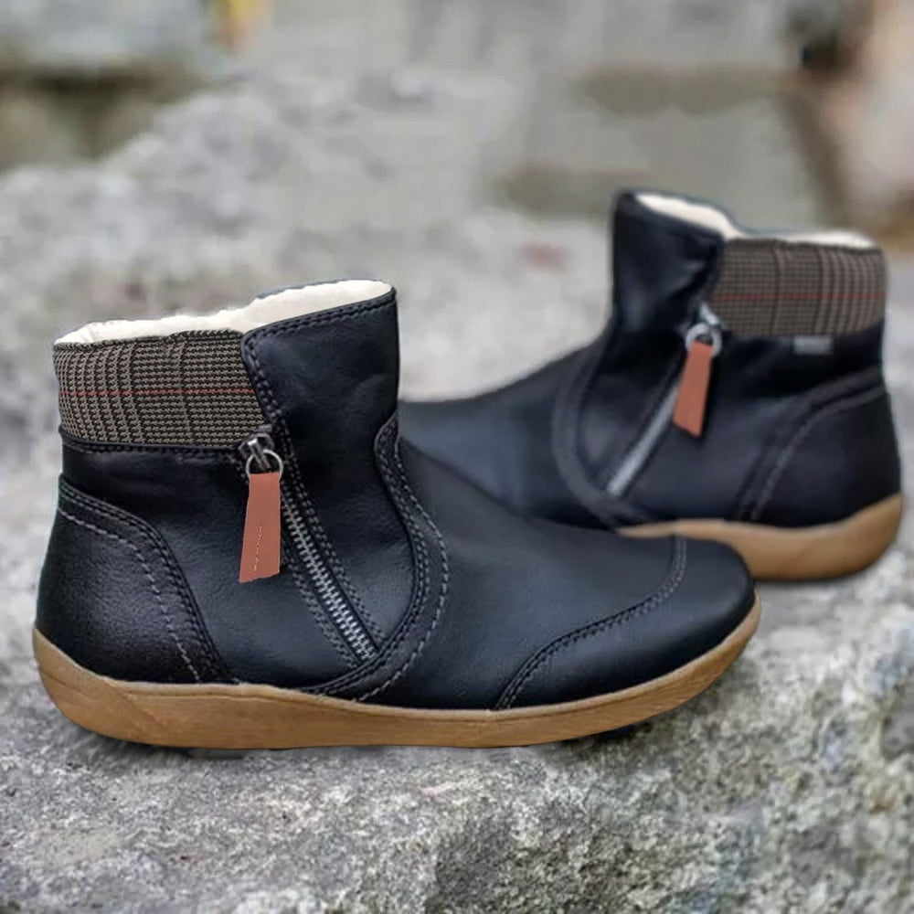 Women's Leather Ankle Boots Side-Zip Flat Waterproof Chelsea Boots - Black
