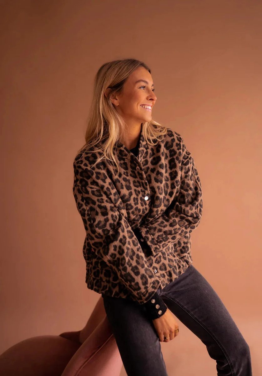 Women's Leopard Print Snap-Front Relaxed Bomber Coat Jacket