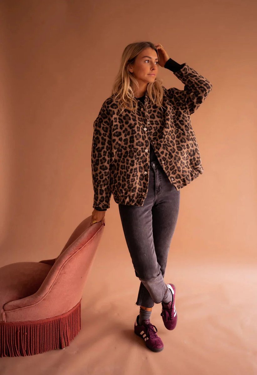 Women's Leopard Print Snap-Front Relaxed Bomber Coat Jacket