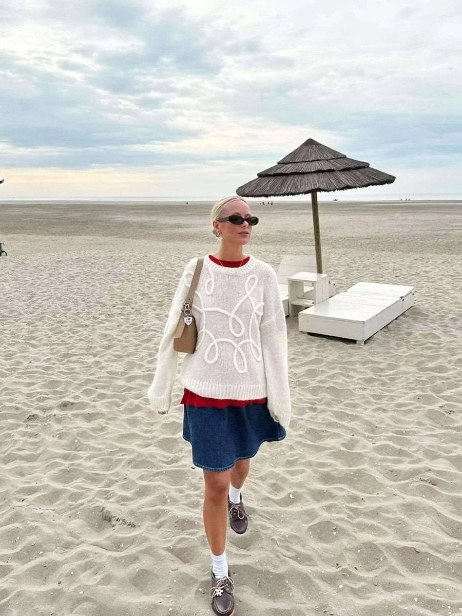 Women's Oversized Textured Knitted Jumper Cord Appliqué